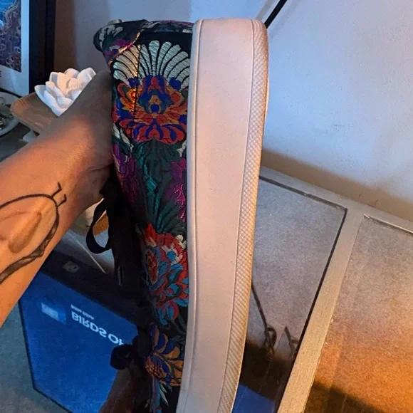 Steve Madden Brody Embroidered Women's Sneakers - Picture 7 of 8